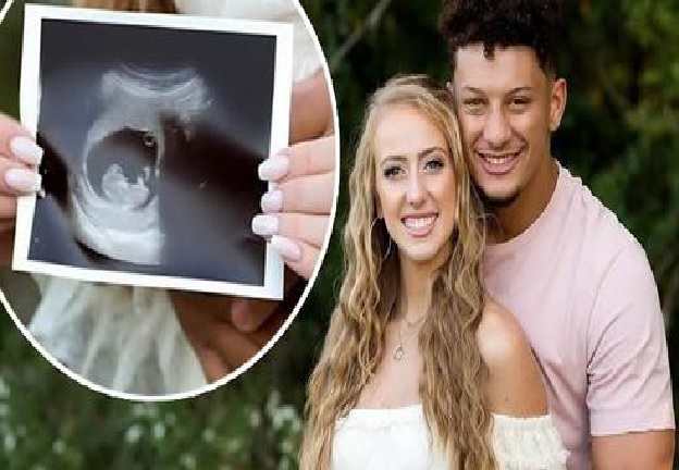 Brittany Mahomes are expecting